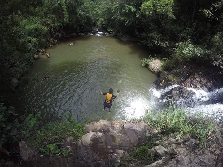 36301820_10204529319548507_8151187825694343168_n