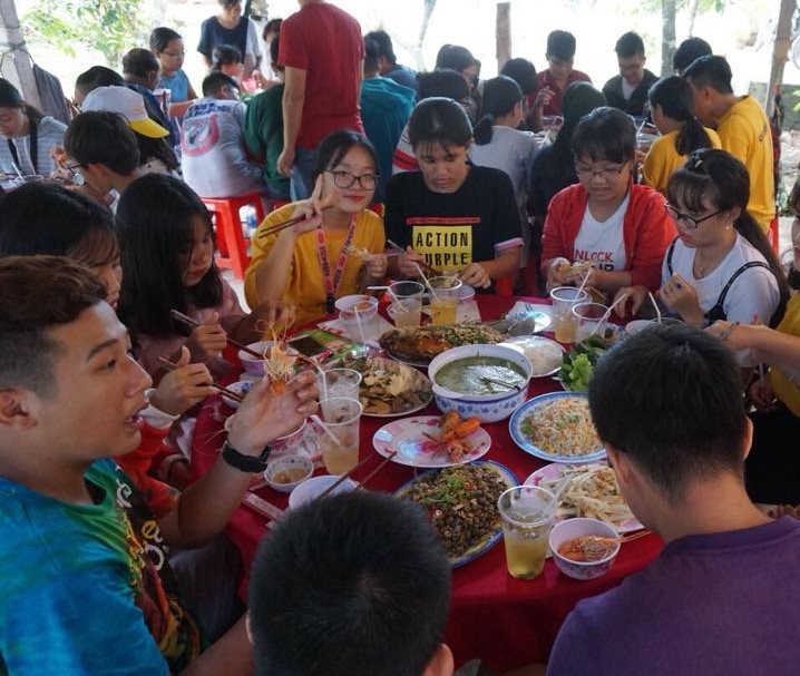 37661442_229762707663898_8834461725999759360_n1